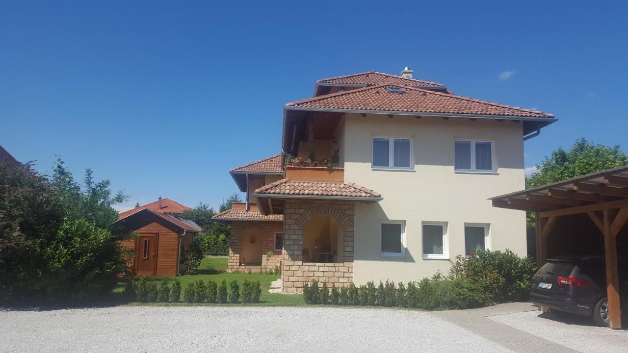 Mediterrania Apartment Кестели Екстериор снимка