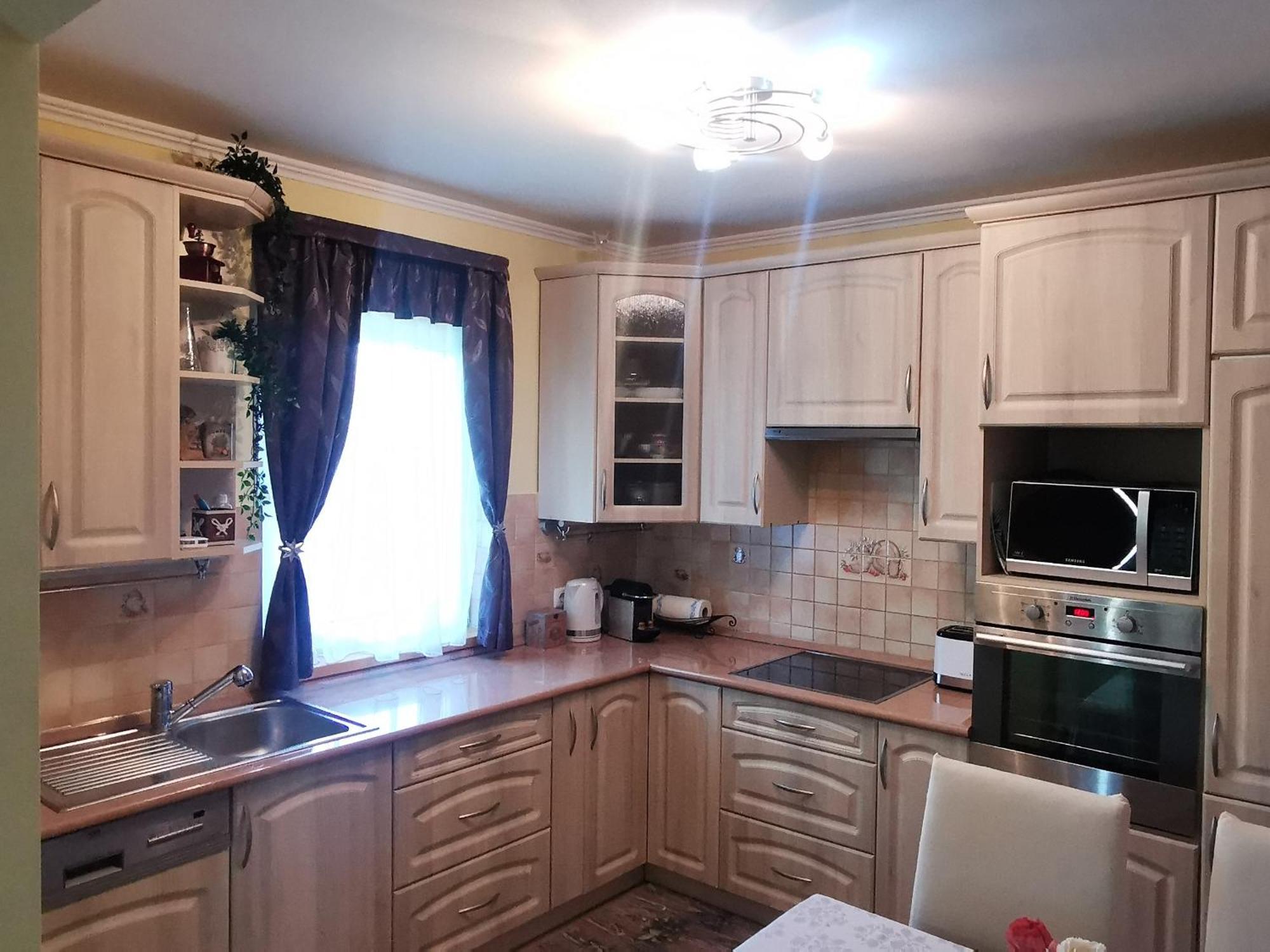Mediterrania Apartment Кестели Екстериор снимка