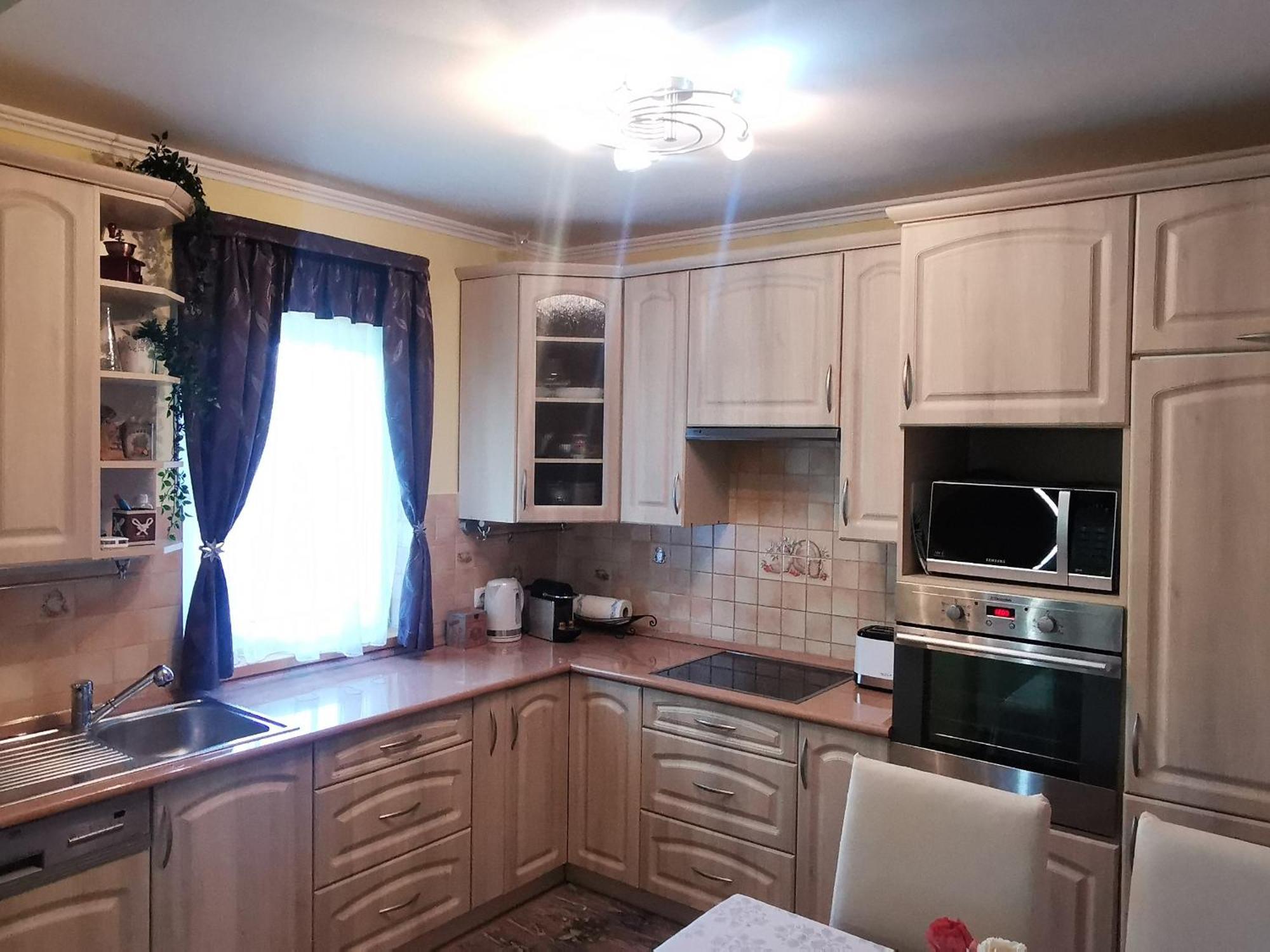 Mediterrania Apartment Кестели Екстериор снимка